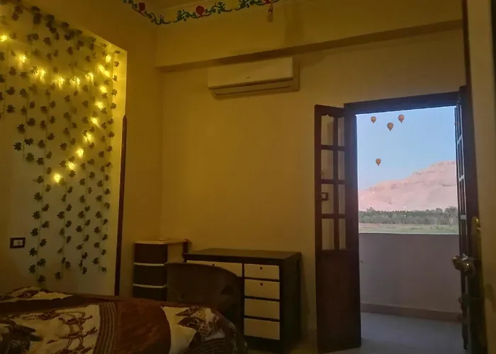 Twin Rooms Close To Most Tourist Areas